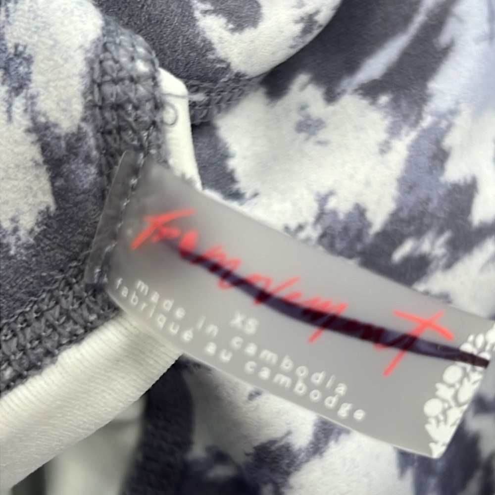 Brand new ~ Free People Movement Wave Rider Leggings SIZE XS + free fp bag! - Picture 8 of 17